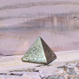 Pyrit Pyramide