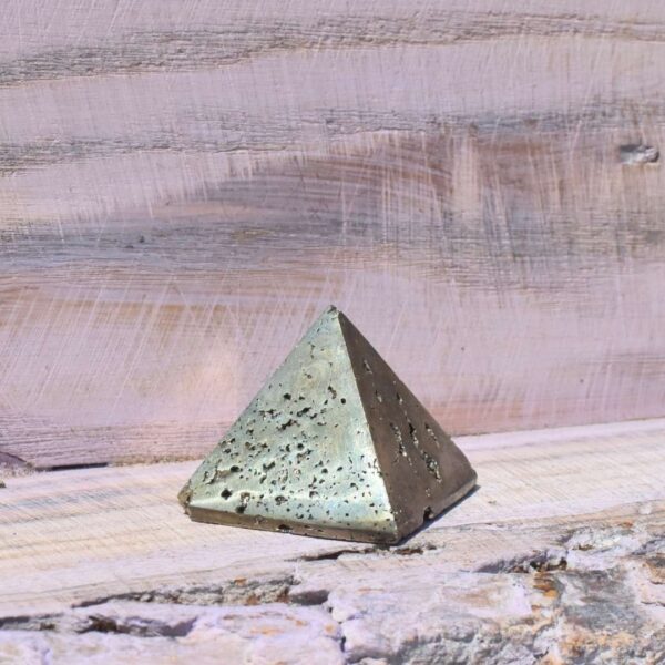 Pyrit Pyramide