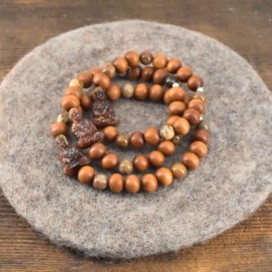 Männer Armband aus Sandelholz und versteinertem Holz