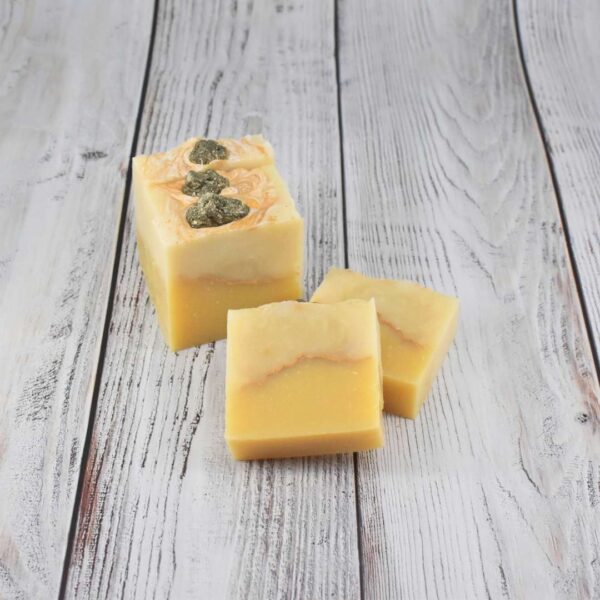 Goldenes Mantra - Edelsteinseife mit Pyrit – Bild 5