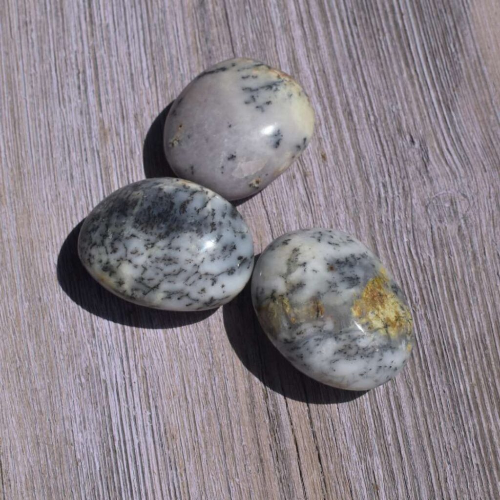 Dendritenopal Handschmeichler – Deine kleine Insel der Zuversicht