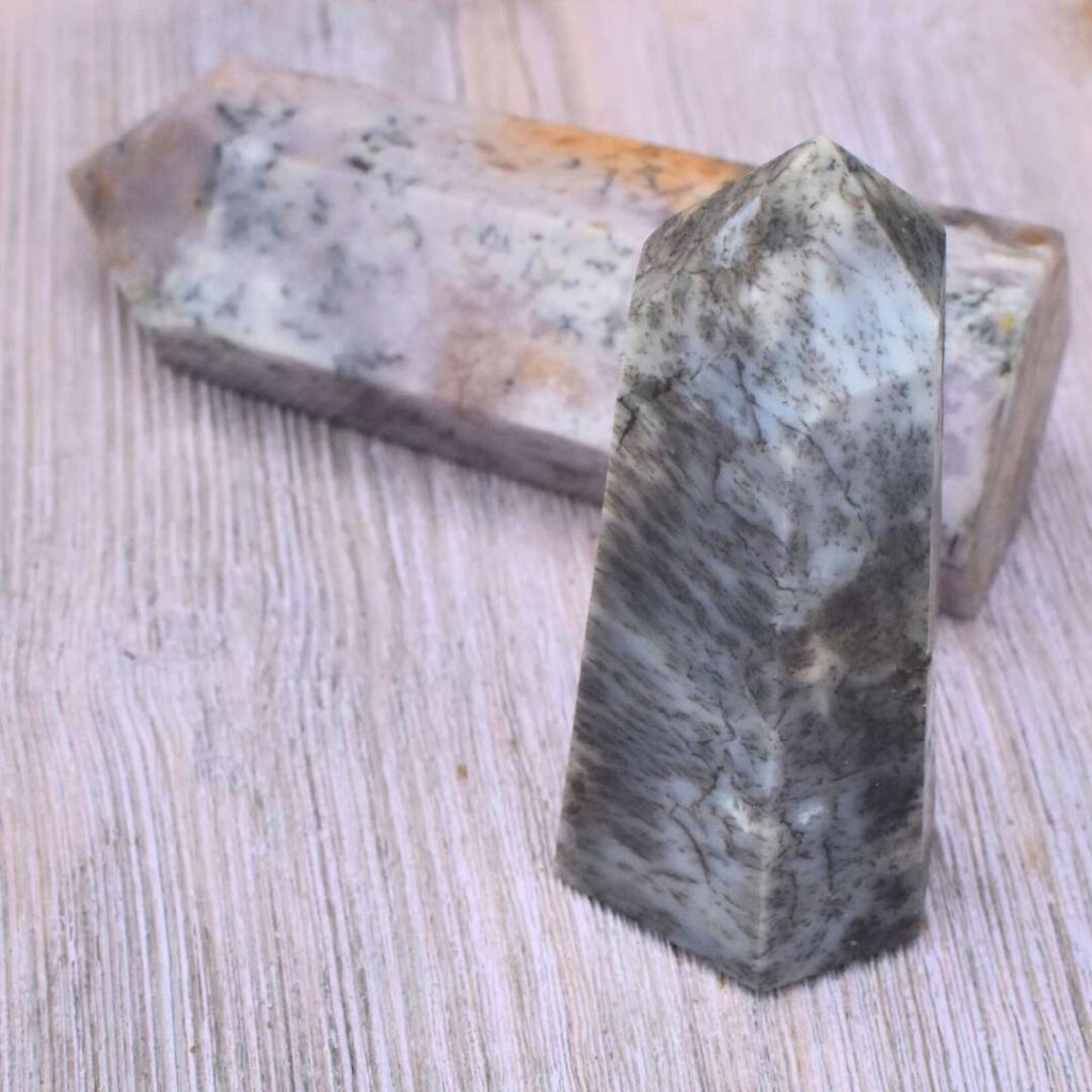 Dendritenopal Turm – Halt finden, Leichtigkeit spüren