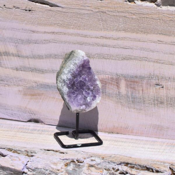 Amethyst Freiform auf Ständer – Stille trägt dich – Bild 3