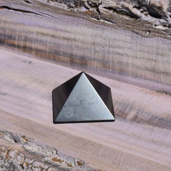 Schungit Pyramide – Bild 5