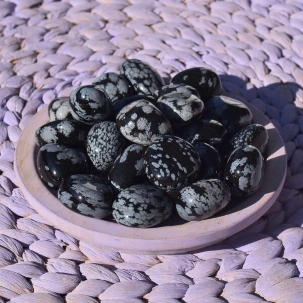 Schneeflocken Obsidian Trommelstein – Bild 4
