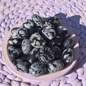 Schneeflocken Obsidian Trommelstein