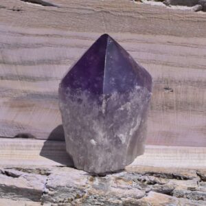 Amethyst Spitze halbpoliert – Lichtpfad der Seele
