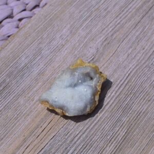 Chalcedon Druse – natürliche Harmonie & Ruhe für deinen Raum - B1