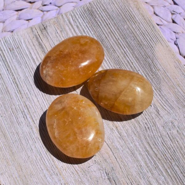 Golden Healer Handschmeichler – Licht in deiner Hand – Bild 3
