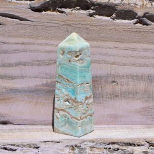 Karibik Calcit Obelisk – Zentriert im Fluss des Lebens - B6