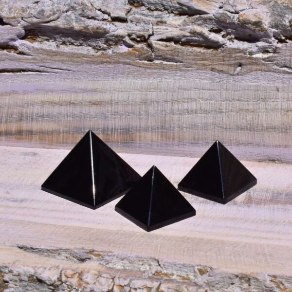 Onyx Pyramide – Dein Anker aus Schutz und Stärke – Bild 2