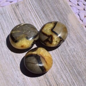 Septarie Handschmeichler – Dein Manifestationsstein mit Drachenkraft - mittel