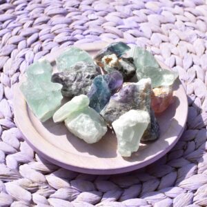 Regenbogen Fluorit Naturstein – Klar denken, frei fühlen