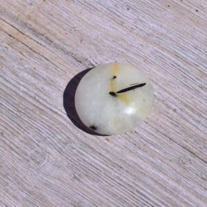 Turmalinquarz Handschmeichler – Sanfter Halt für Herz und Seele - mittel