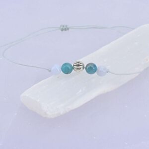 März Geburtsstein Armband – Worte & Leichtigkeit | Blauer Chalcedon & Apatit