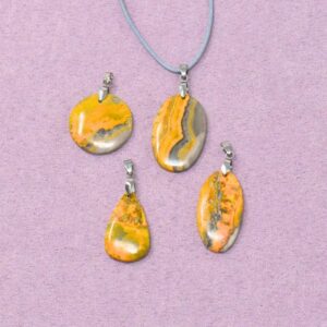Bumblebee Jaspis Halskette Freiform-Anhänger – Strahlkraft & deinen eigenen Weg gehen