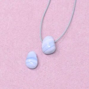 Chalcedon Halskette Freiform-Anhänger – ruhig sprechen & ehrlich sein