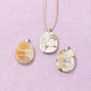 Kirschblüten Chalcedon Halskette Freiform-Anhänger – Kreativität & persönliches Wachstum
