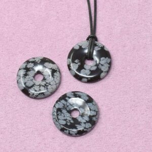 Schneeflocken Obsidian Halskette Donut-Anhänger – Erdung & innere Ruhe